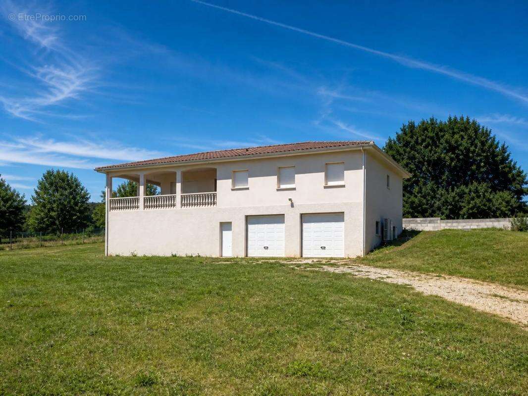 Maison de 5 pièces de 133 m² à Lestelle-de-Saint-Martory - photo 13