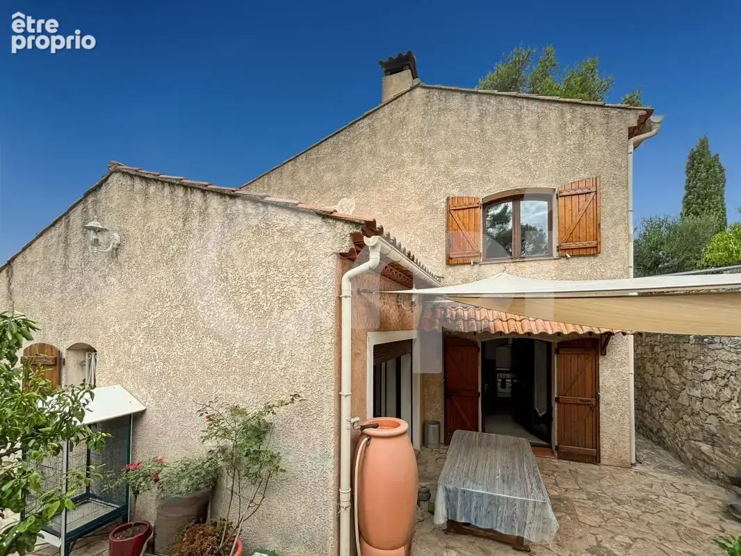 Maison familiale de 123 m² au calme au REVEST-LES-EAUX – DPE B, panneaux solaires et prestations de qualité - photo 15