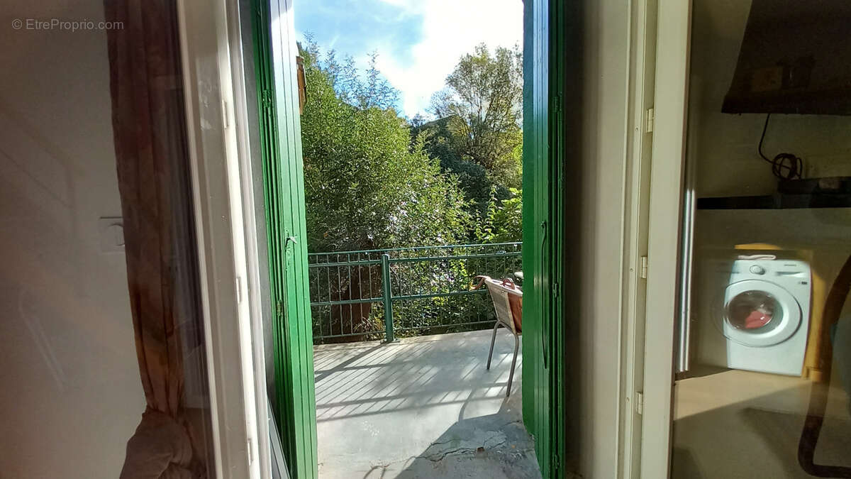 Maison à COLOMBIERES-SUR-ORB