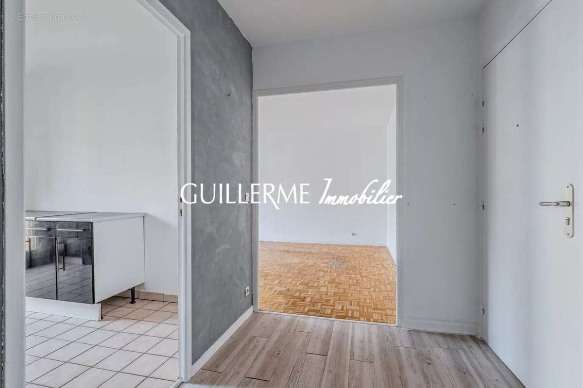 Appartement à LYON-9E