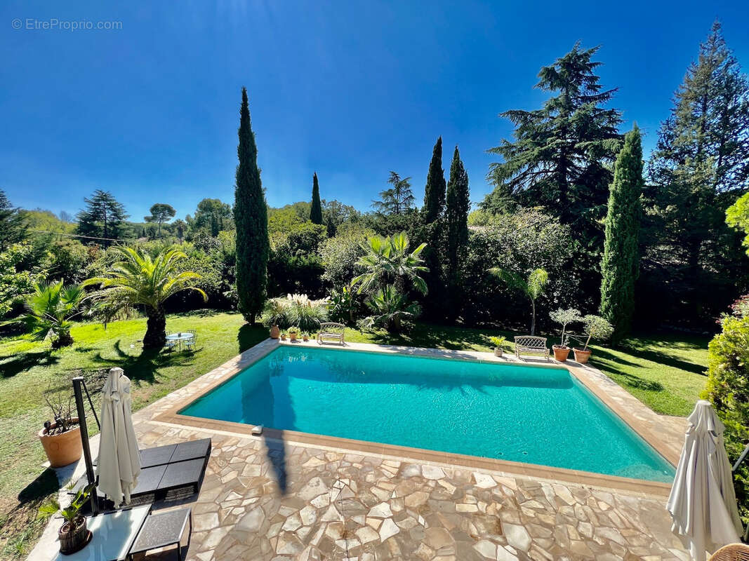 Maison à MOUGINS
