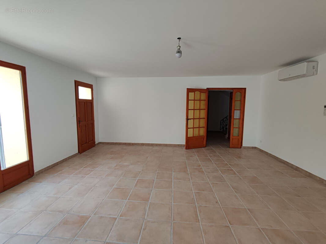 Maison à JONQUIERES
