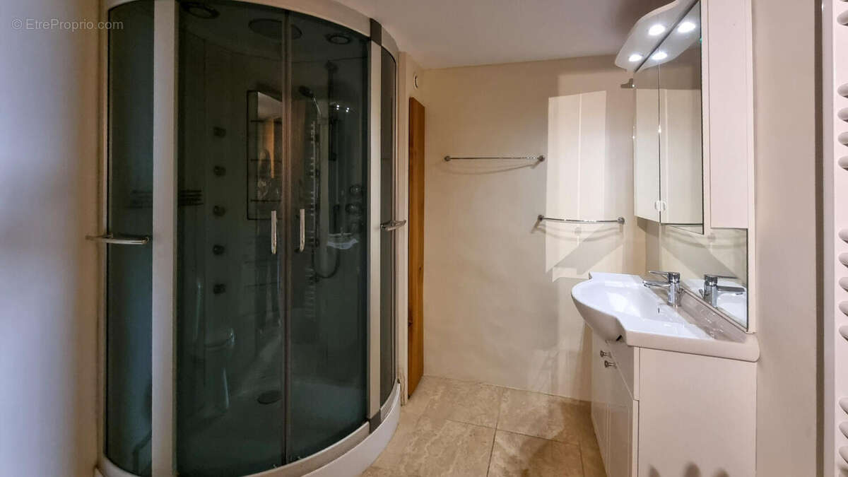 20251001113725 - Maison à ALAIGNE