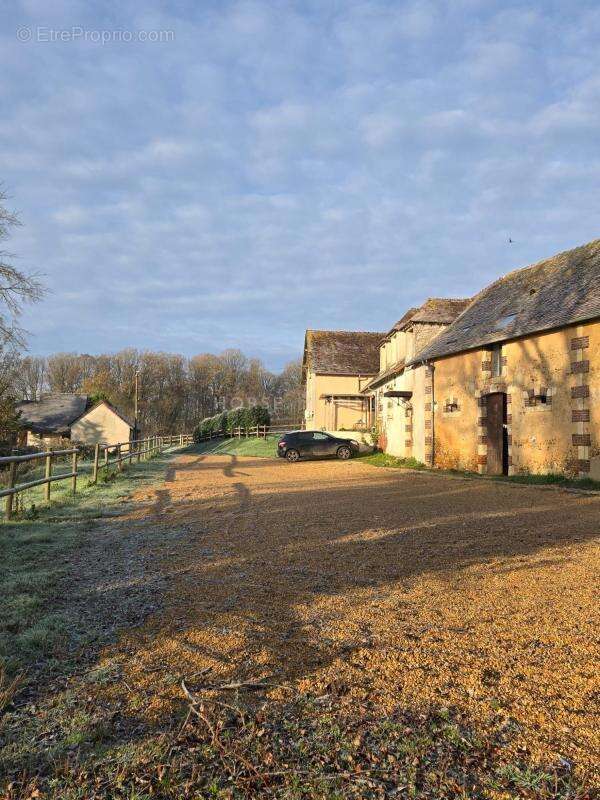 Maison à SAINT-GERMAIN-DE-LA-COUDRE