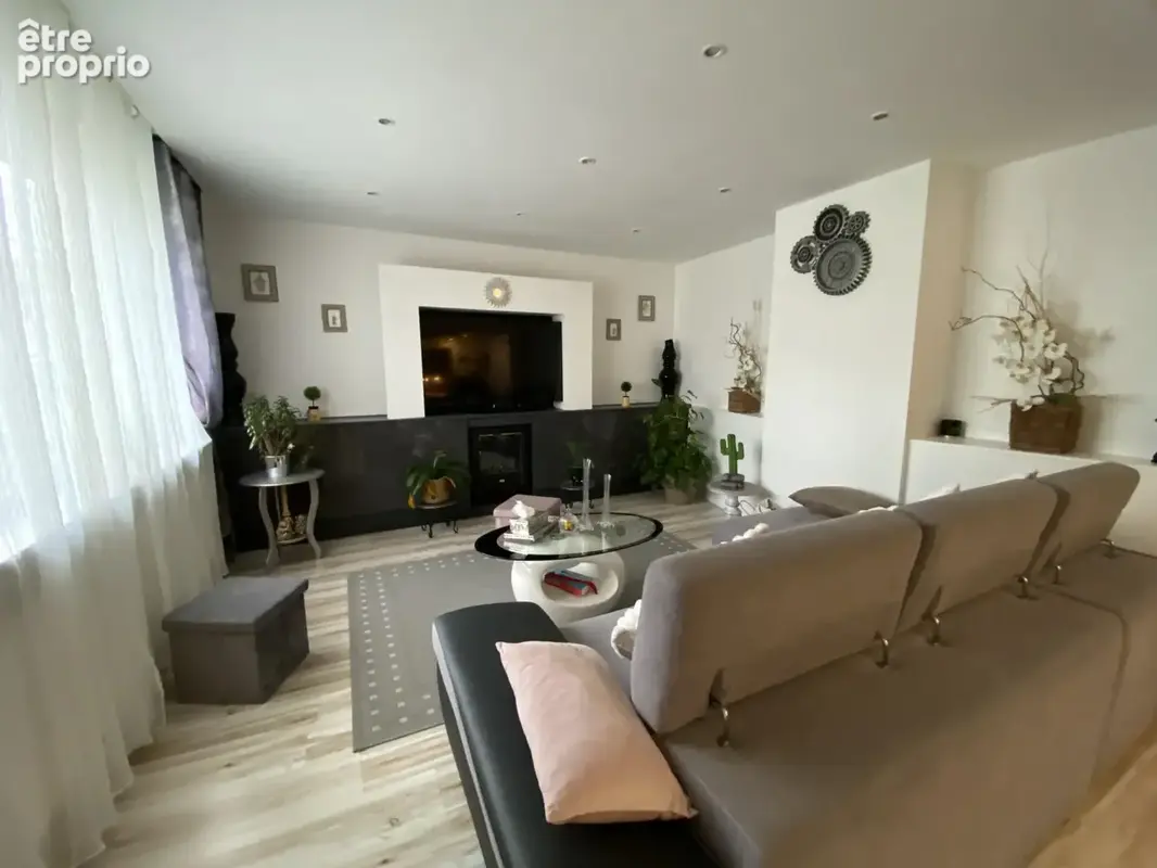 Maison individuelle 3 chambres   Terrain 7,19 ares exposé Sud - photo 2
