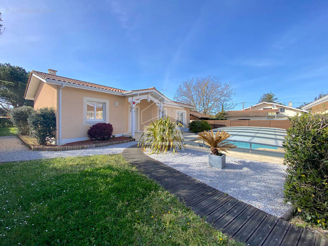 Maison à GUJAN-MESTRAS