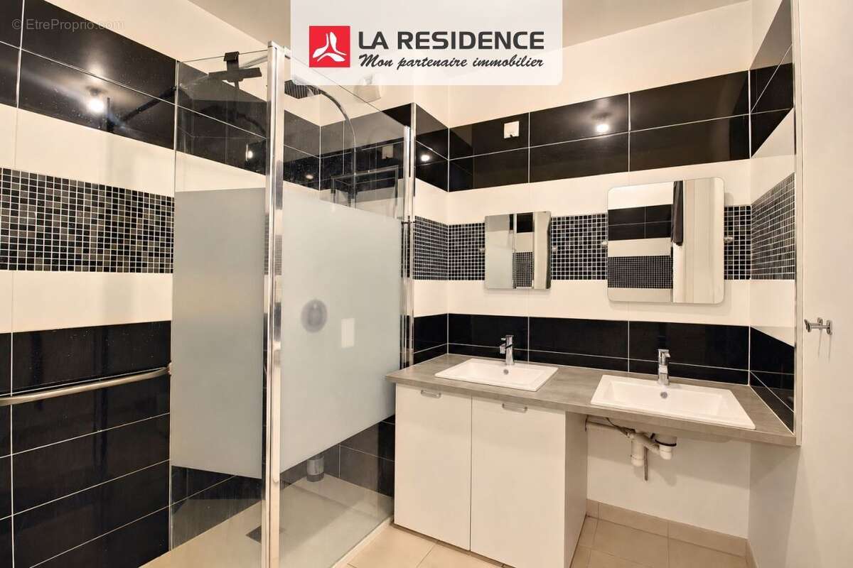 Appartement à LES MUREAUX
