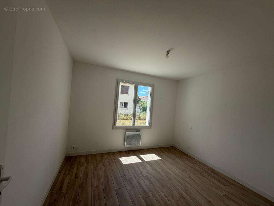 Saujon  Maison de plain pied 3 pièce(s) 75.8 m2 - photo 6