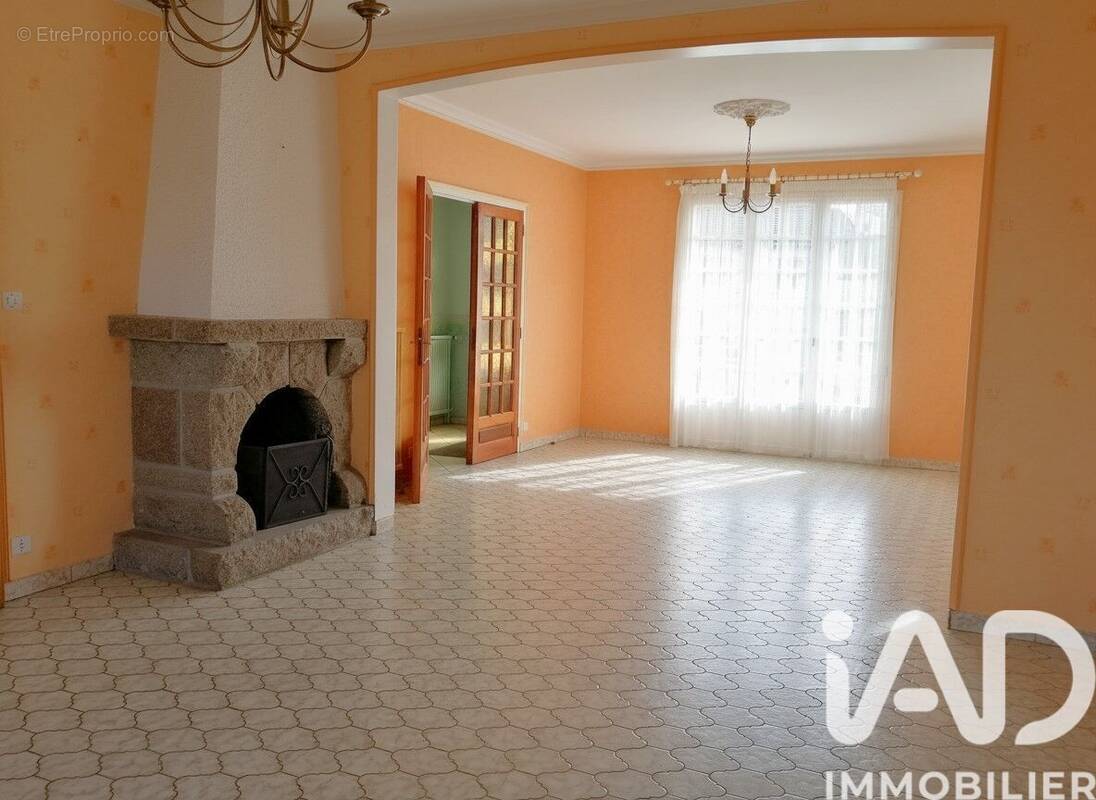 Photo 1 - Maison à CHAILLAND