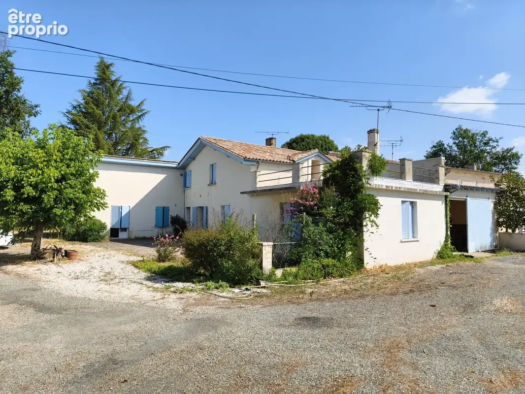 Maison en pierre avec dépendances - photo 5