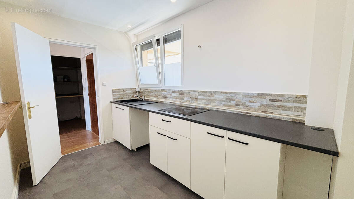 Appartement à LA VALETTE-DU-VAR