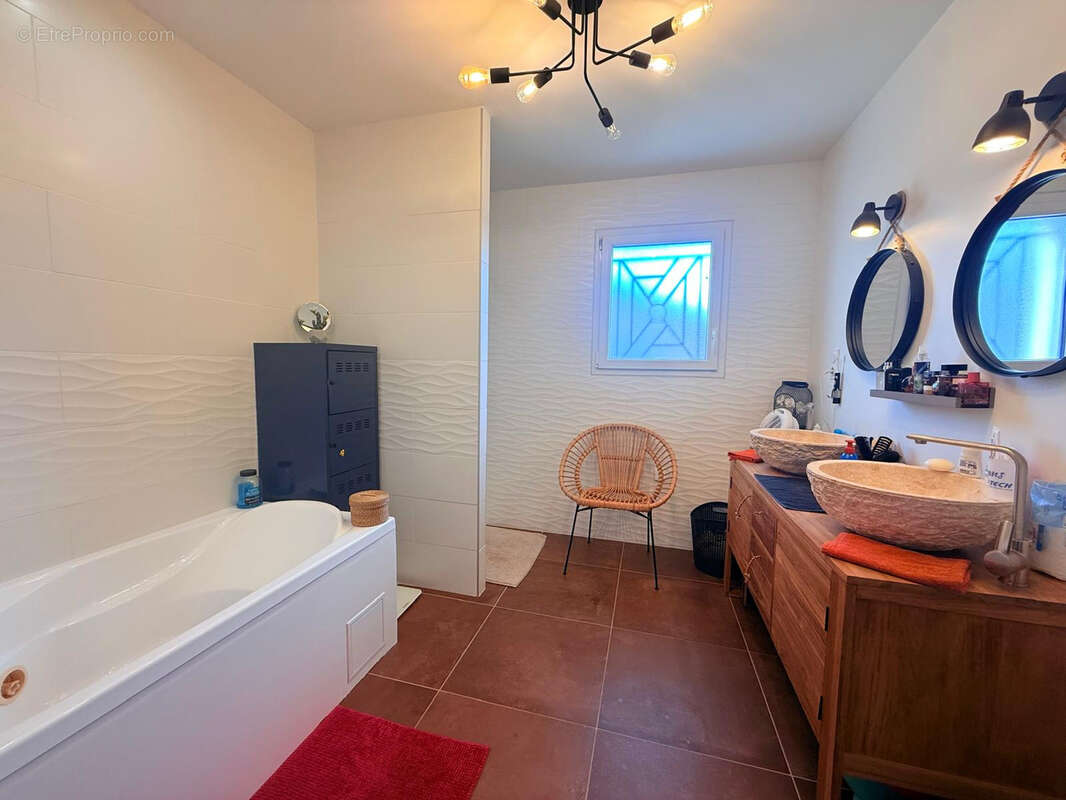 Maison à PIERRELATTE