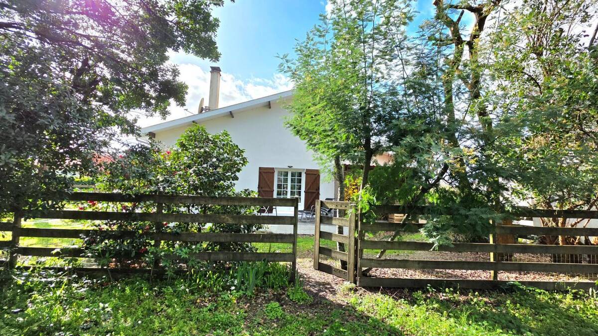 Maison à LE PIAN-MEDOC