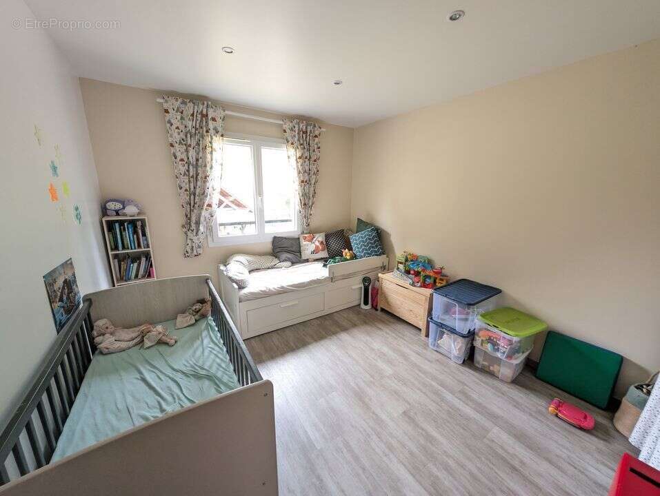 Maison à CHAPAREILLAN