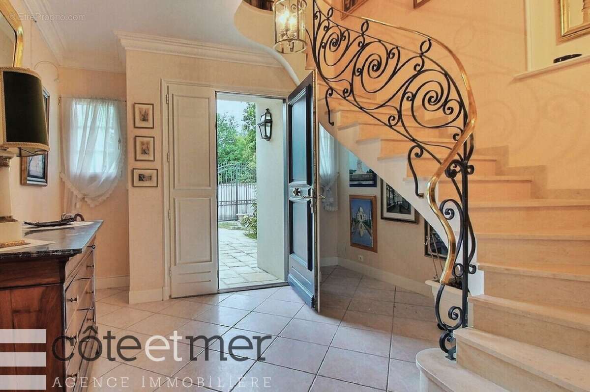Maison 267 m² à La Baule-Escoublac  - photo 6