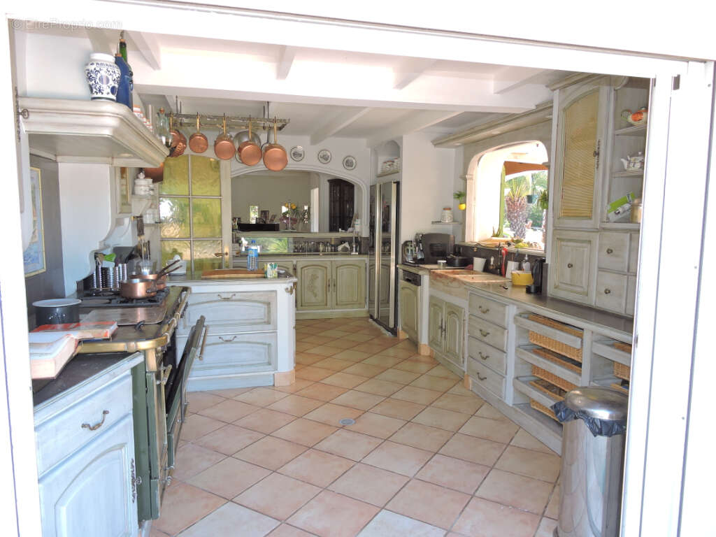 Maison à BORMES-LES-MIMOSAS