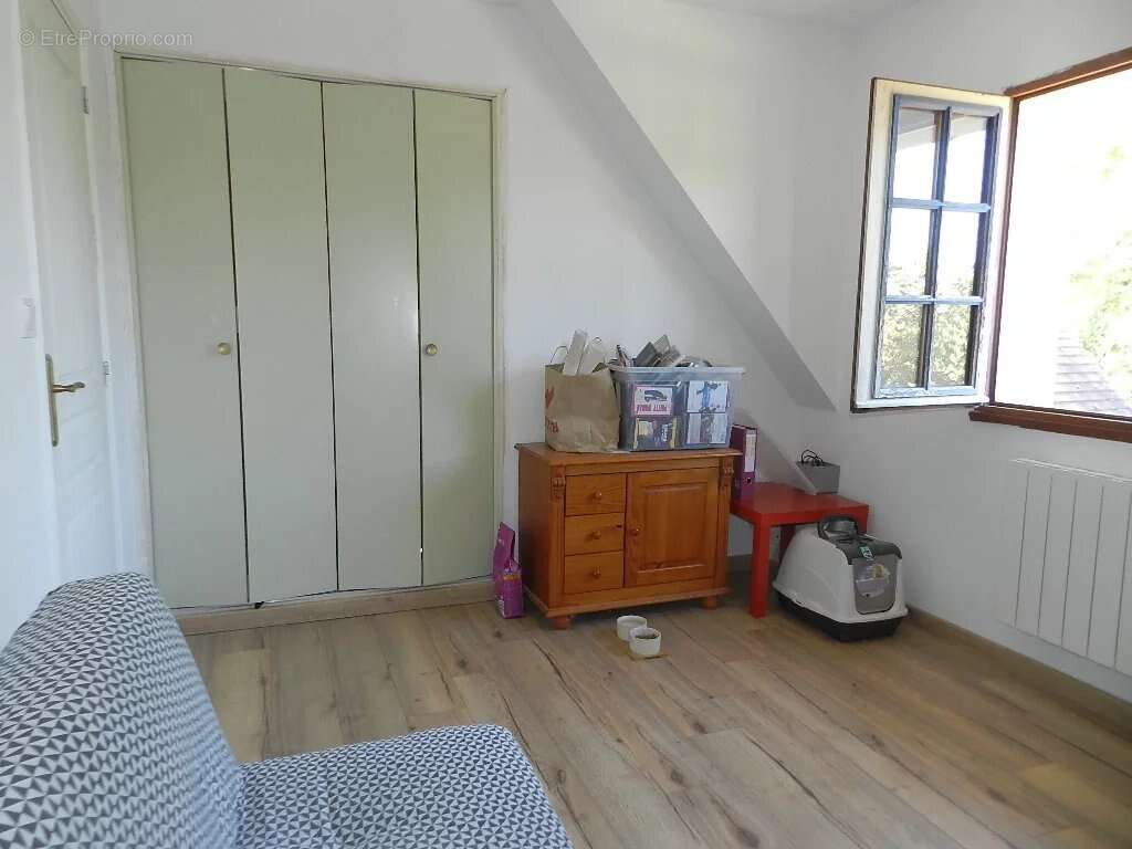 A ETE VENDUE PAR NOS SOINS   .......   BELLE CONTEMPORAINE DE 120 M² HAB, sur Sous-Sol complet et Plus de 1 350 m² de Terrain. - photo 21