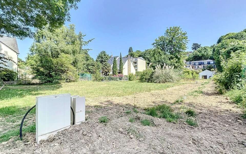 Terrain 359 m² à Lumigny-Nesles-Ormeaux  - photo 3