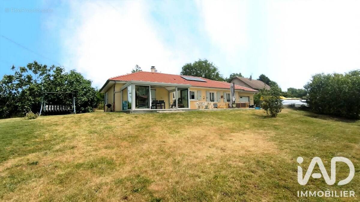 Photo 1 - Maison à VEYRINS-THUELLIN