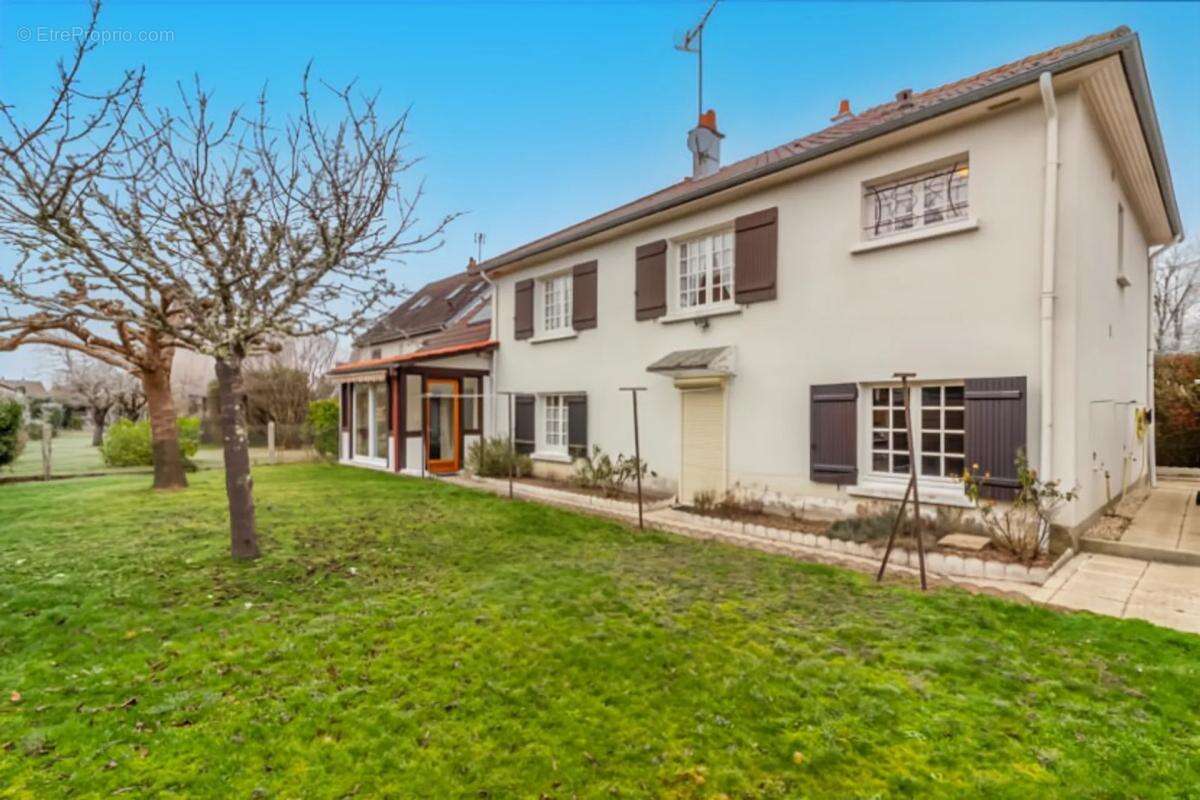 Maison à NOUAN-LE-FUZELIER