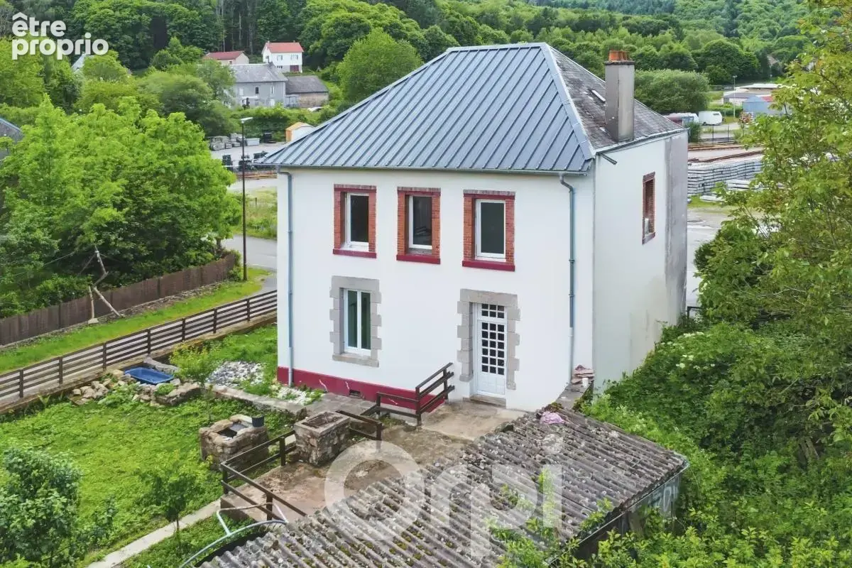 Charmante maison en pierres à St-Sulpice-Laurière - photo 2