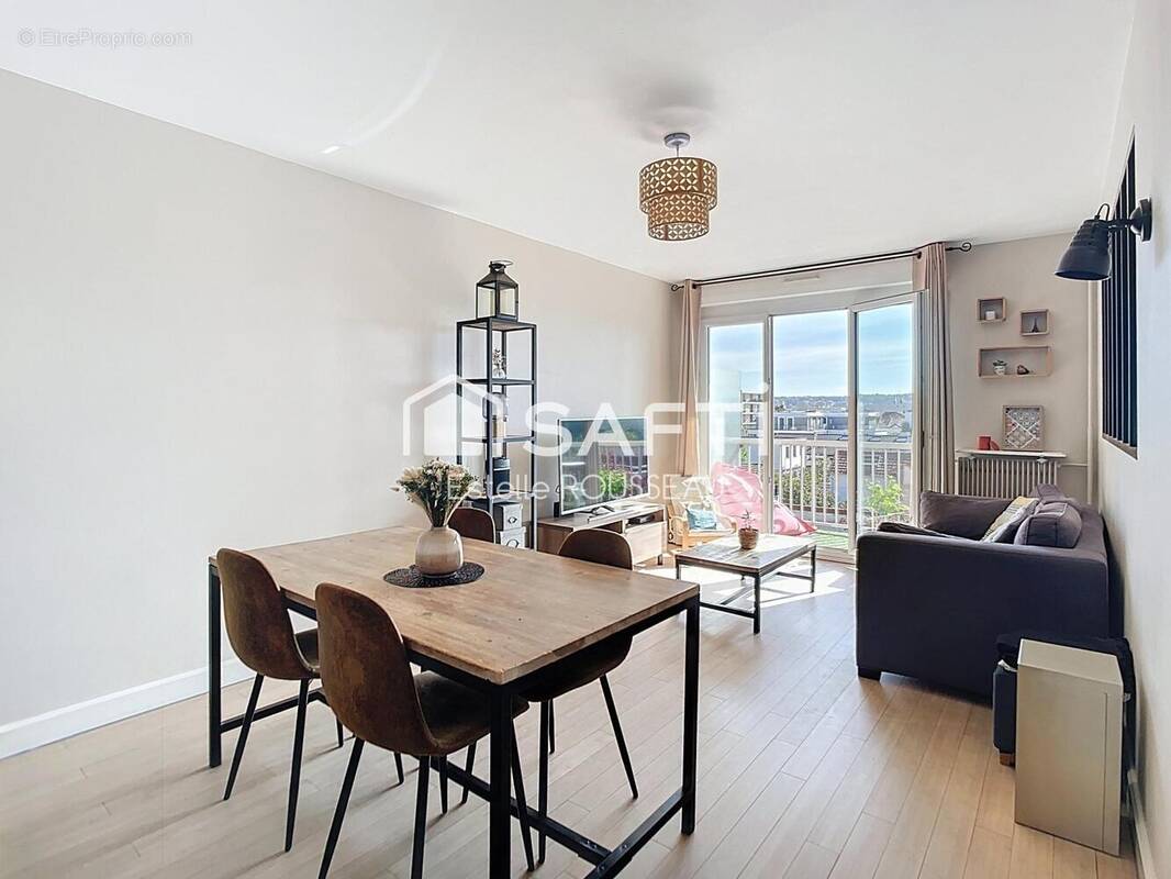 Photo 1 - Appartement à SAINT-MAUR-DES-FOSSES