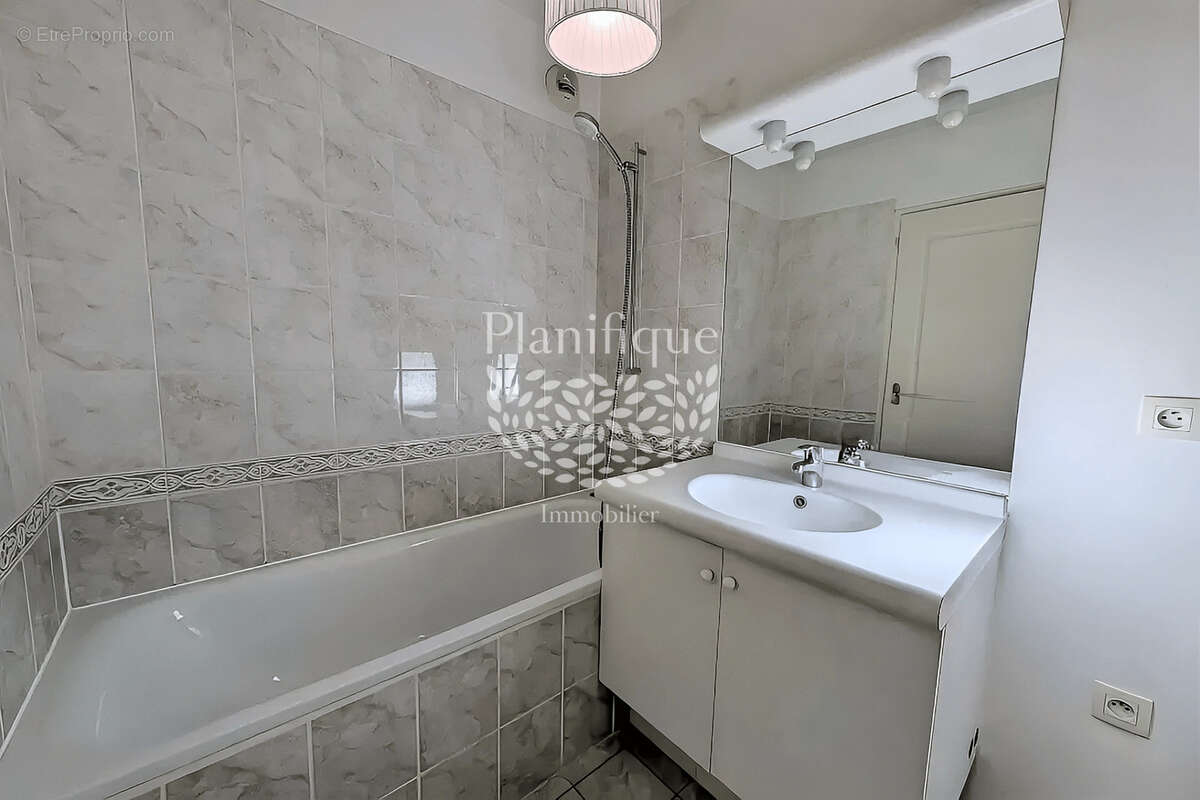 Appartement à SAINT-JULIEN-EN-GENEVOIS