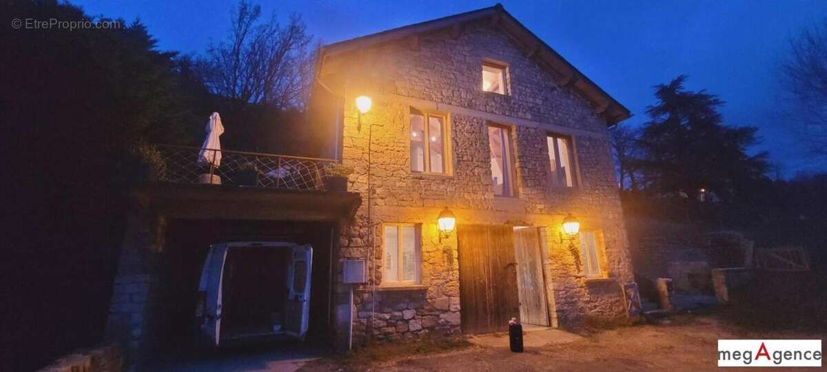 Maison en pierre + grange + 3 200 m² terrain – Cévennes - photo 2
