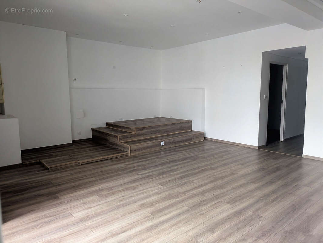 Commerce à GRUISSAN