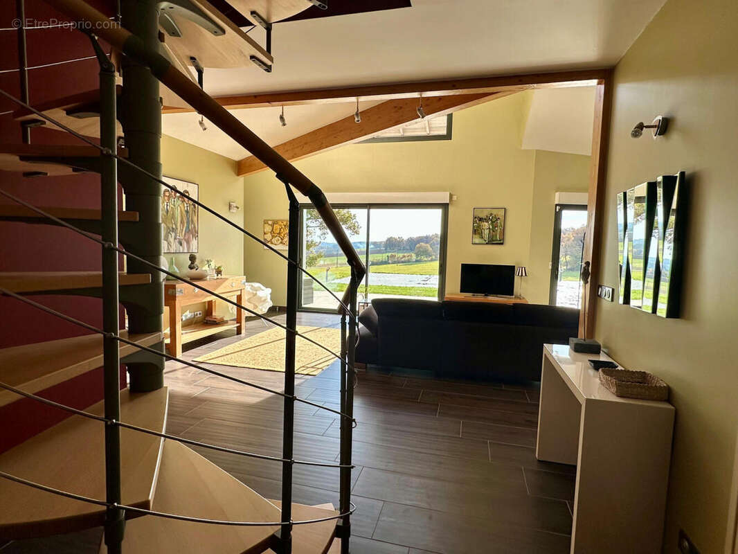 entrée - Maison à MAUVEZIN