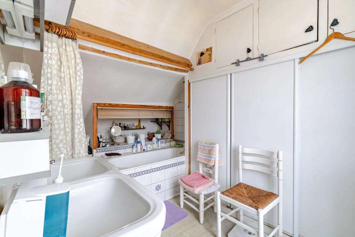 Maison à EMERAINVILLE