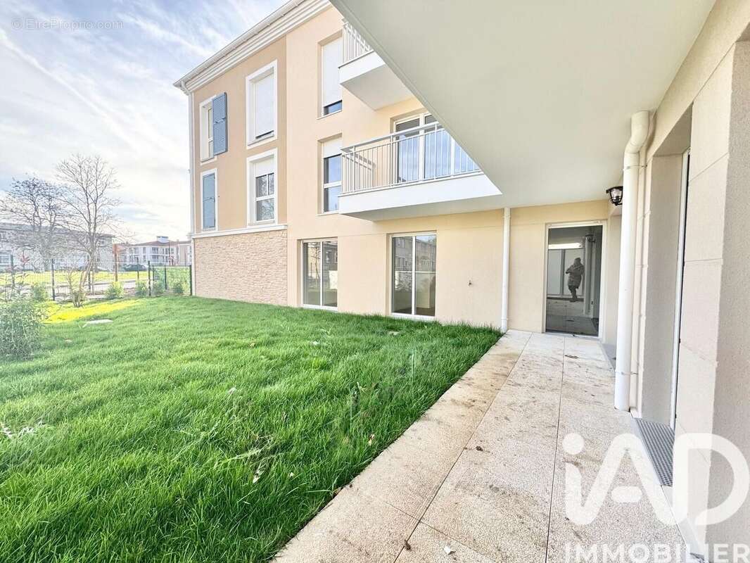 Photo 5 - Appartement à LA QUEUE-EN-BRIE