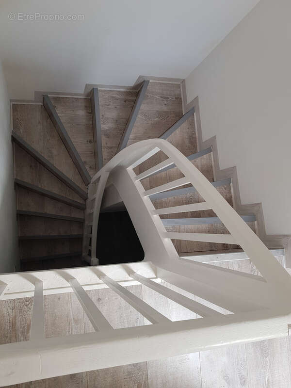 Appartement à BARBEZIEUX-SAINT-HILAIRE