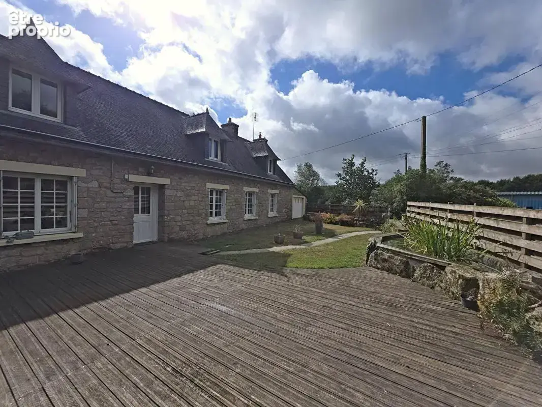 Longère en pierre de 140 m², terrasse de 54 m² et 4,56 hectares · Ploërdut - photo 4