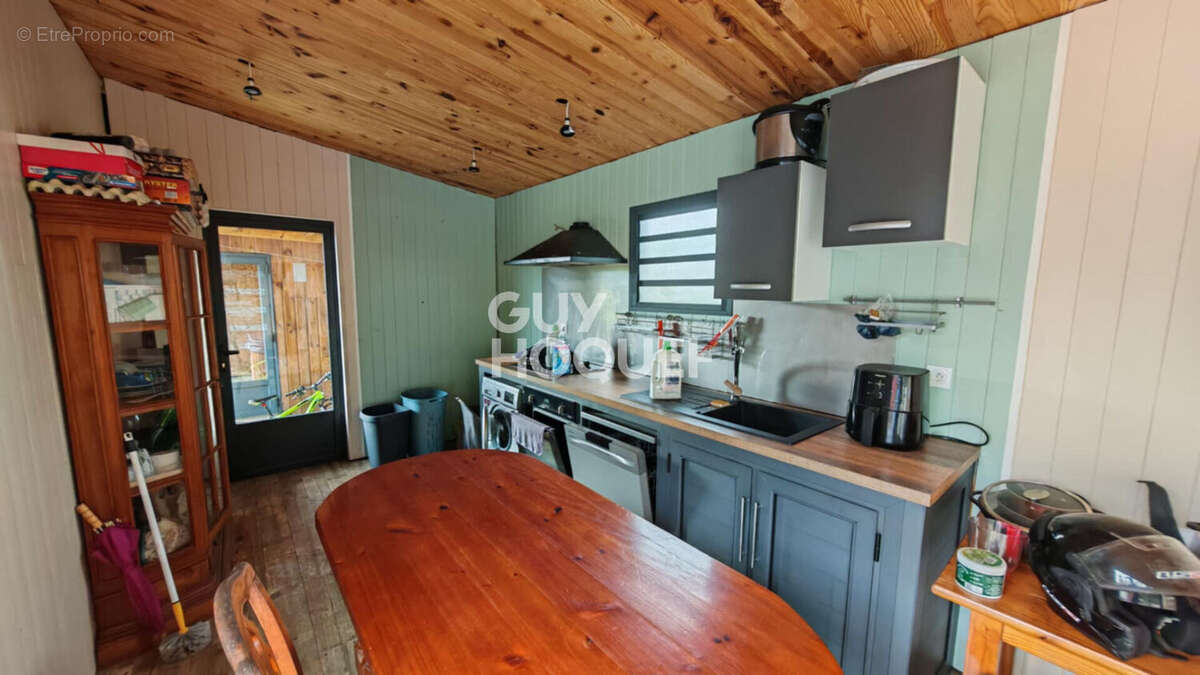 Maison à LES AVIRONS