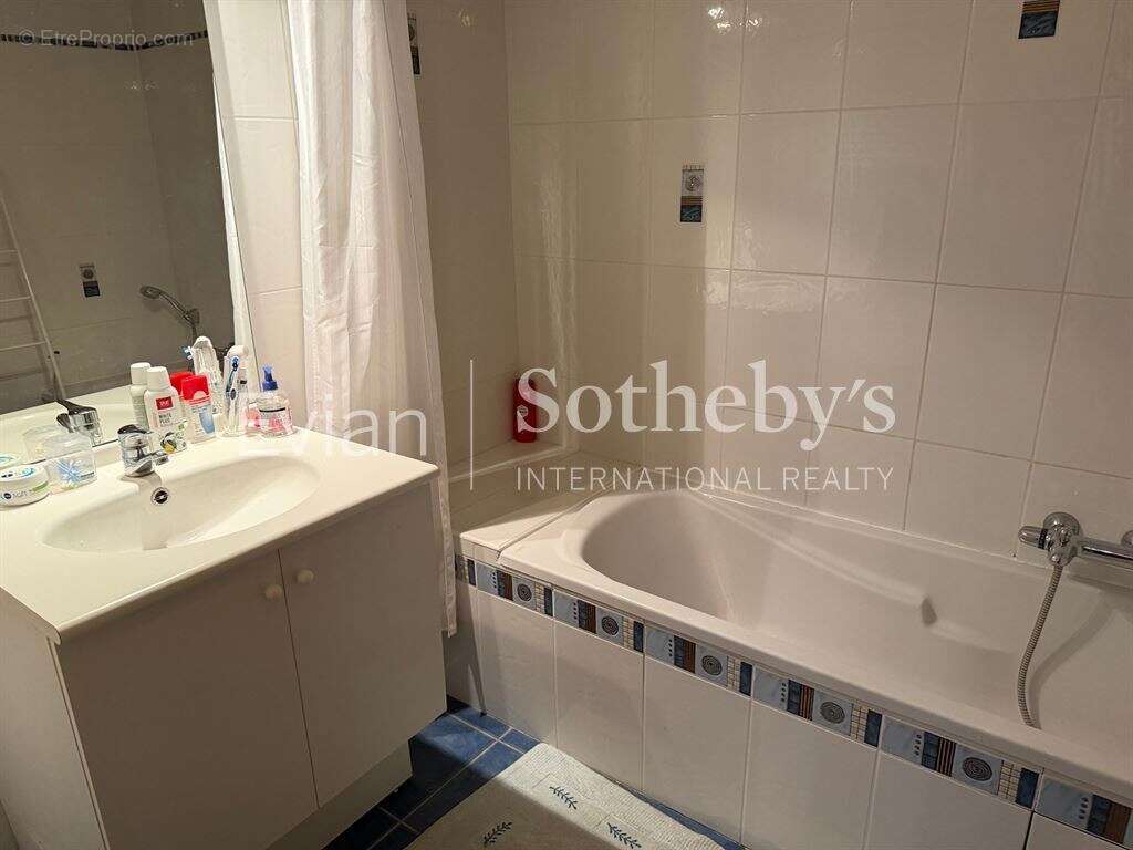 Appartement à EVIAN-LES-BAINS