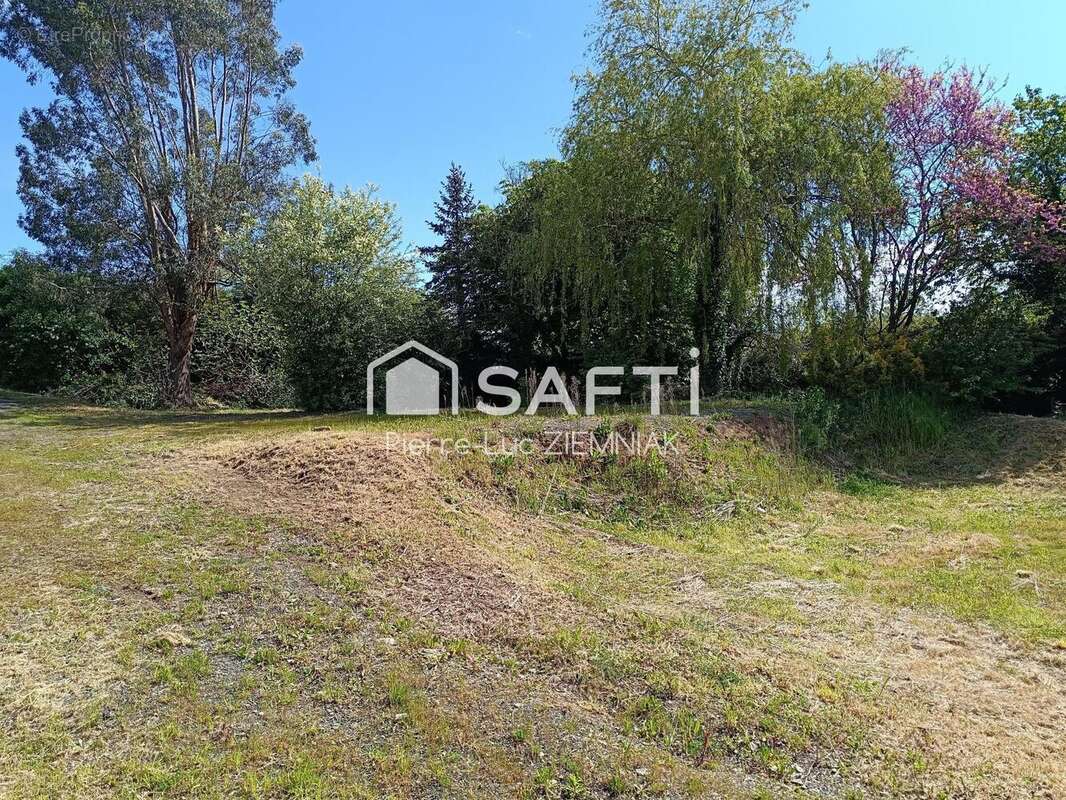 Photo 3 - Terrain à MESLAY-DU-MAINE