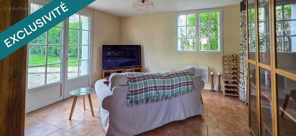 Photo 4 - Maison à LA BREILLE-LES-PINS