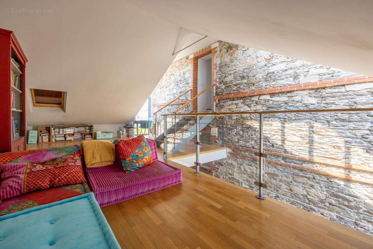 Maison de caractère de 222m2 - photo 6