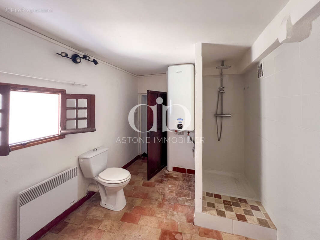 Appartement à LA CADIERE-D'AZUR