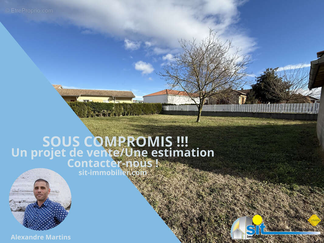 Terrain à AUBERIVES-SUR-VAREZE