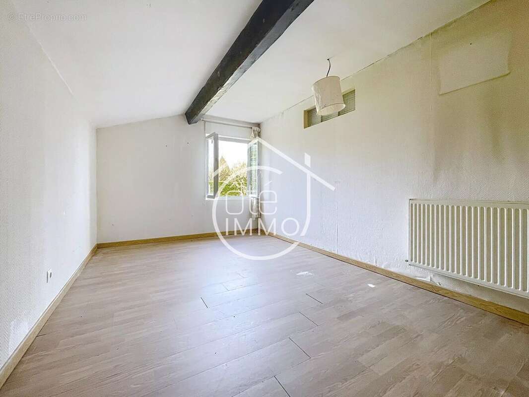 Maison à LAMOTHE-MONTRAVEL