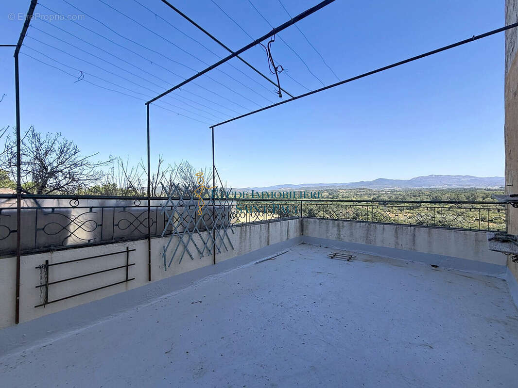 Maison 175 m² à Brignac  - photo 6