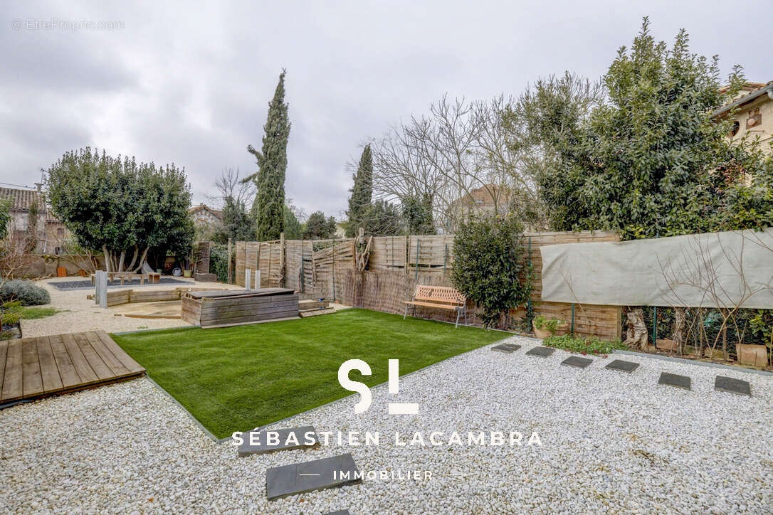 Maison à LISLE-SUR-TARN