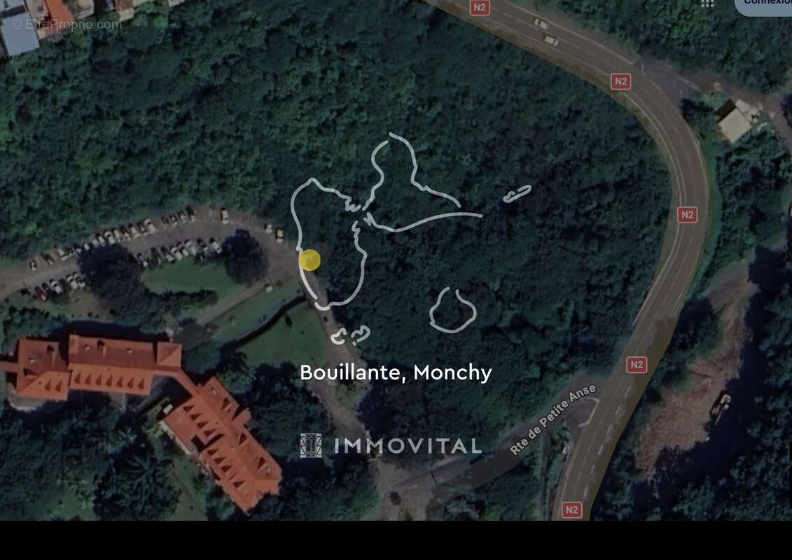 Terrain à BOUILLANTE