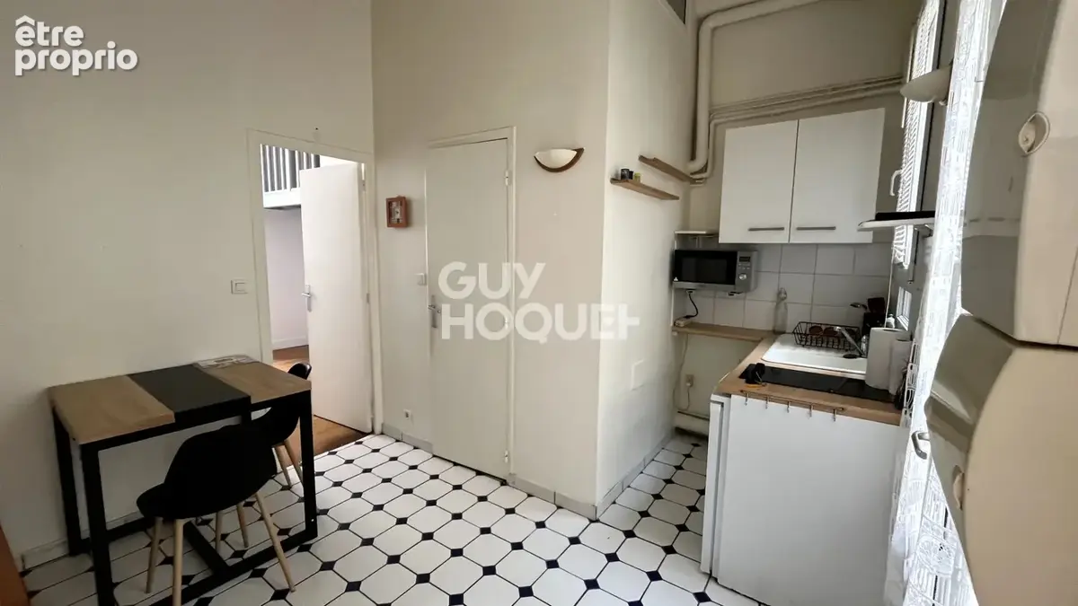 2 pièces plein de charme au coeur de la rue de Charenton - 31 m2 au sol - photo 9