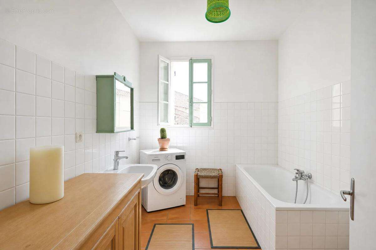 Maison meublée de 5 pièces de 79m2 à Saint-Gilles 30800 - photo 14