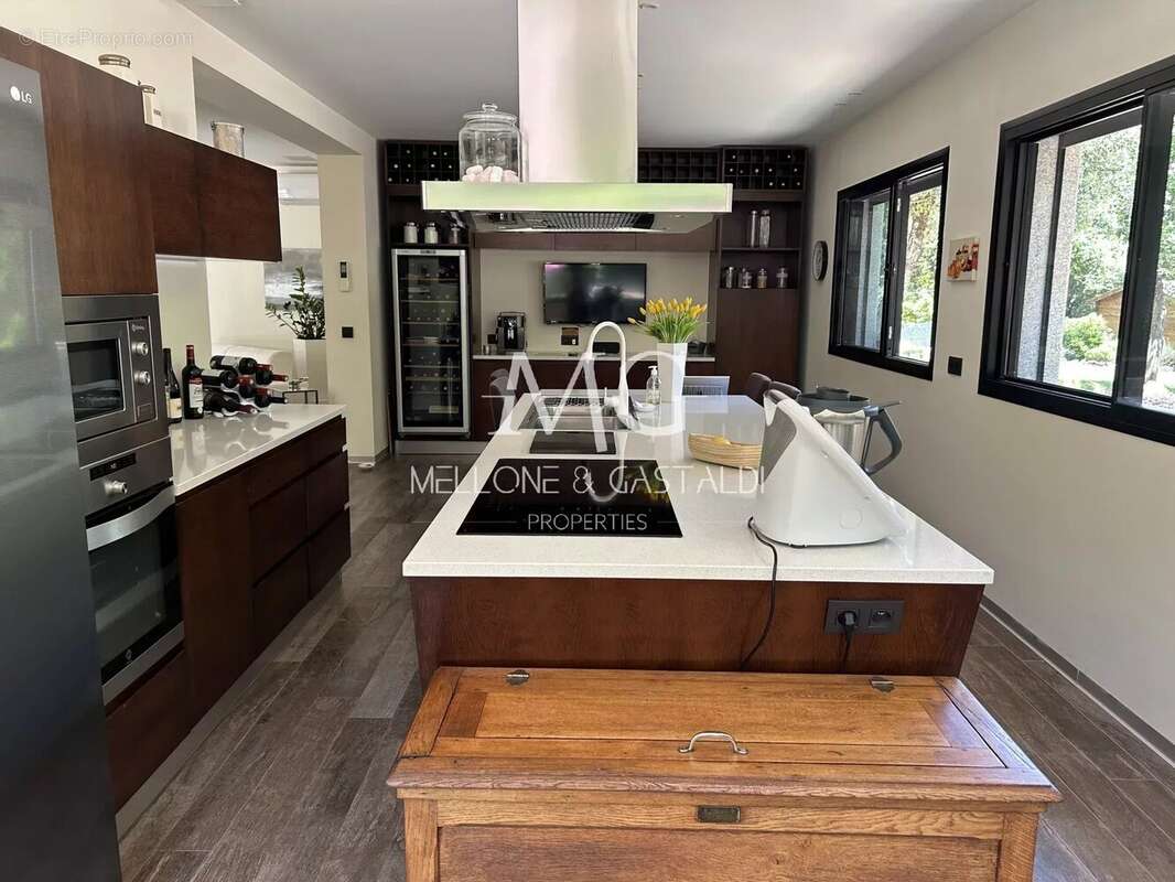 Maison à MONTAUROUX