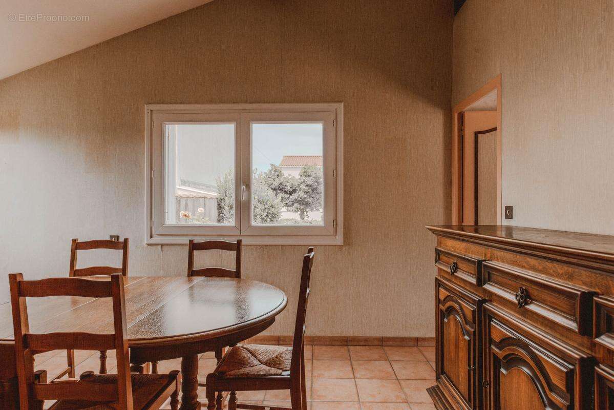 Maison 98 m² à La Rochelle  - photo 7