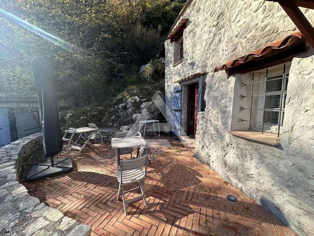 Maison à SAINTE-AGNES